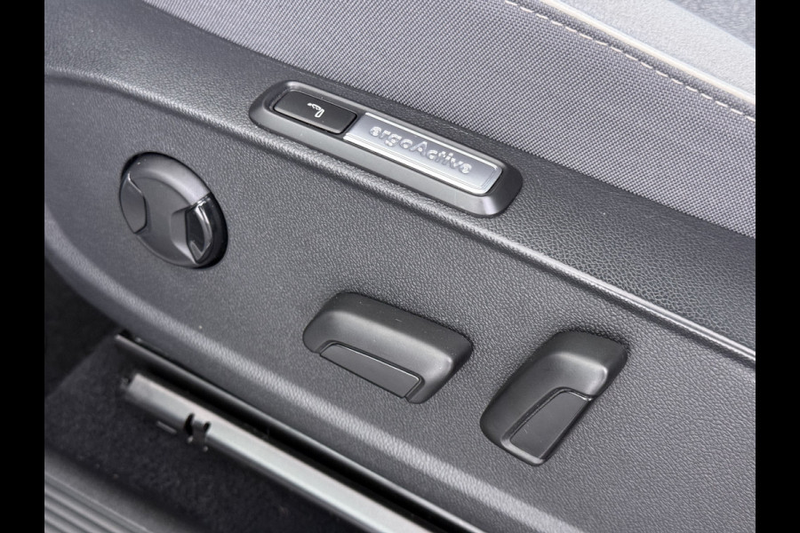 Volkswagen ID.3 First Max 62kWh Pano-Dak Adap.Cruise Camera Elek.Stoelen 20"lm Navi Ergo Active Ecc Keyless Advanced Head-Up Matrix-Led SOH 91% Stuur+Stoelverwarming Led-a-licht dynamisch Apple Carplay/Android Auto Dodehoek detector Dealeronderhouden 1e Eigenaar Origineel Nederlandse Auto