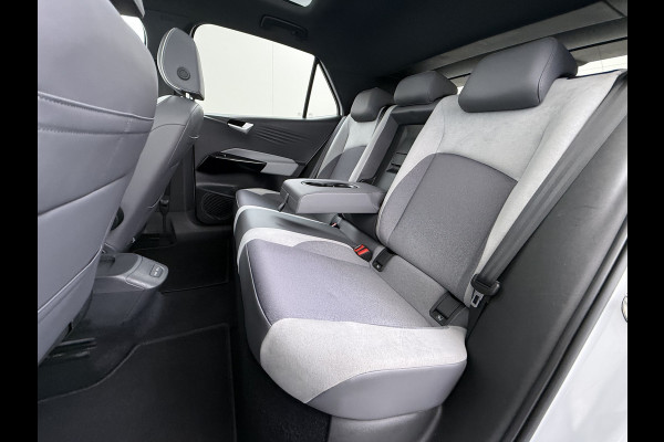 Volkswagen ID.3 First Max 62kWh Pano-Dak Adap.Cruise Camera Elek.Stoelen 20"lm Navi Ergo Active Ecc Keyless Advanced Head-Up Matrix-Led SOH 91% Stuur+Stoelverwarming Led-a-licht dynamisch Apple Carplay/Android Auto Dodehoek detector Dealeronderhouden 1e Eigenaar Origineel Nederlandse Auto