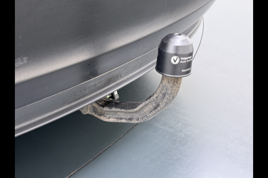 Tesla Model 3 Long Range AWD 75kWh Facelift mat-Antraciete-Wrap Warmtepomp Trekhaak SOH 88% Wrap AutoPilot Leder Panoramadak Adaptive-Cruise C Privacy Glas Navi LED DAB Voorverwarmen interieur Keyless One-Pedal-Drive 4WD 1.000KG Trekgewicht Origineel Nederlandse Auto Fabrieksgarantie op Accu en Motor tot 26-11-2029/192.00km