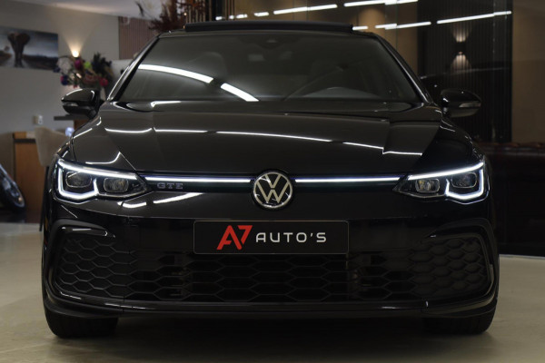 Volkswagen Golf 1.4 eHybrid GTE /PANO/IQLIGHT/CAM/CARPLAY/ACC/LANE ASSIST/VOL