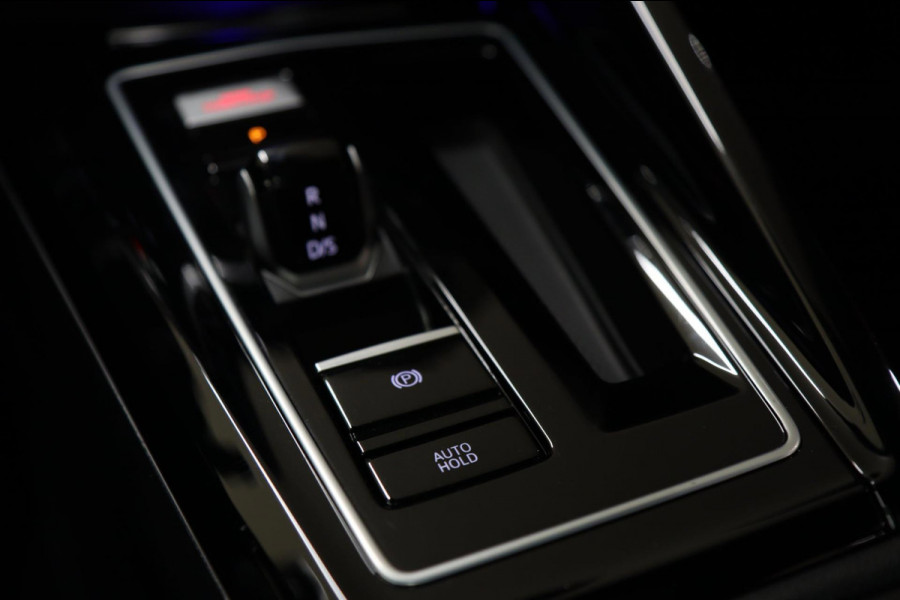 Volkswagen Golf 1.4 eHybrid GTE /PANO/IQLIGHT/CAM/CARPLAY/ACC/LANE ASSIST/VOL