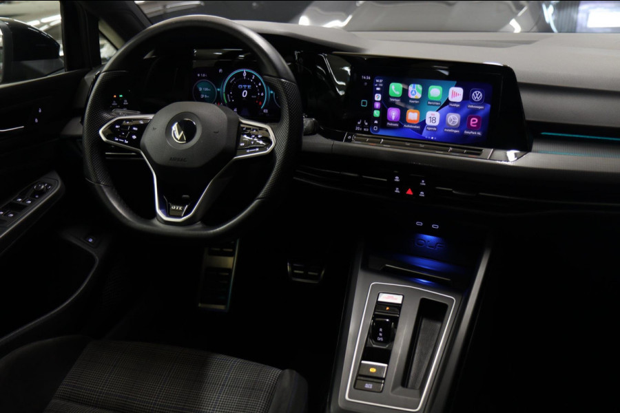 Volkswagen Golf 1.4 eHybrid GTE /PANO/IQLIGHT/CAM/CARPLAY/ACC/LANE ASSIST/VOL