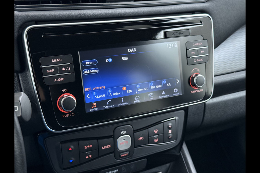 Nissan Leaf Tekna 40kWh Leer Bose®-Hifi Apple Carplay Android Auto Adap.Cruise 360°Camera Navi Ecc Stoel+Stuurverwarming Keyless DAB Dodehoek detector Rijstrooksensor Uitparkeer waarschuwing Verkeersbord detectie Bluetooth Privacy Glas Lmv 17" SOH 87.93% Origineel Nederlandse Auto