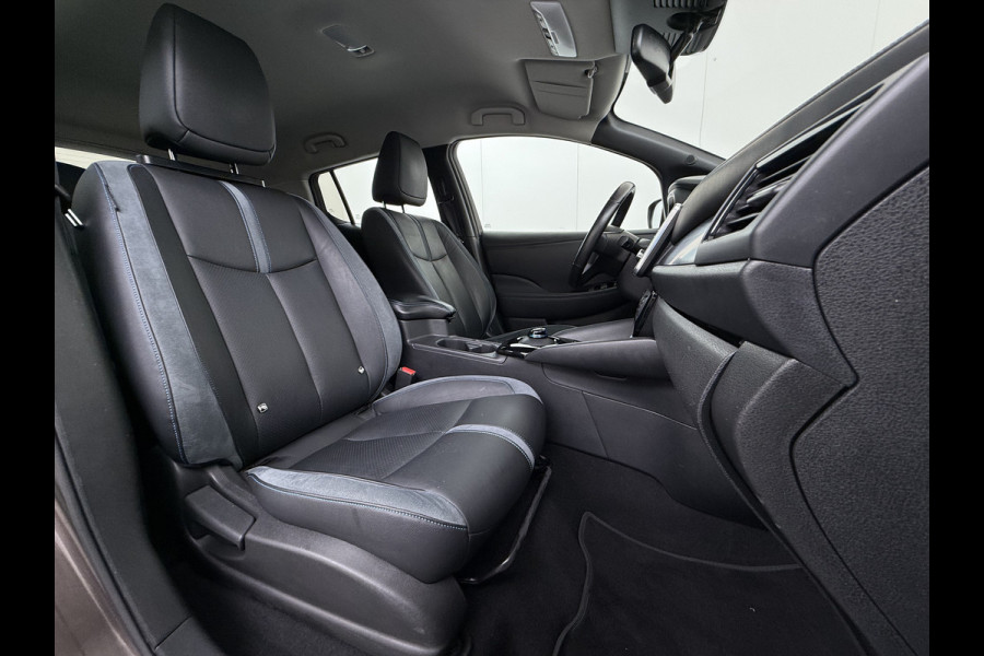 Nissan Leaf Tekna 40kWh Leer Bose®-Hifi Apple Carplay Android Auto Adap.Cruise 360°Camera Navi Ecc Stoel+Stuurverwarming Keyless DAB Dodehoek detector Rijstrooksensor Uitparkeer waarschuwing Verkeersbord detectie Bluetooth Privacy Glas Lmv 17" SOH 87.93% Origineel Nederlandse Auto