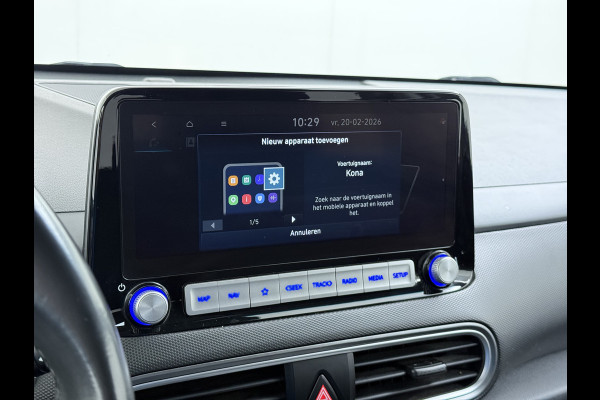 Hyundai Kona EV 64kWh SOH 100% Trekhaak Warmtepomp Navi Camera Ecc Adap.Cruise Head-Up Display Apple Carplay/Android Auto Pdc Fashion Keyless Lane Assist Dodehoek Detector FCA Privacy Glas Regensensor Bluetooth 1e Eigenaar Origineel Nederlandse Auto