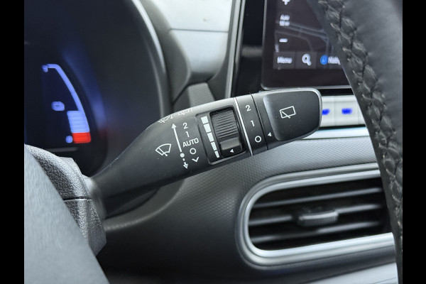 Hyundai Kona EV 64kWh SOH 100% Trekhaak Warmtepomp Navi Camera Ecc Adap.Cruise Head-Up Display Apple Carplay/Android Auto Pdc Fashion Keyless Lane Assist Dodehoek Detector FCA Privacy Glas Regensensor Bluetooth 1e Eigenaar Origineel Nederlandse Auto