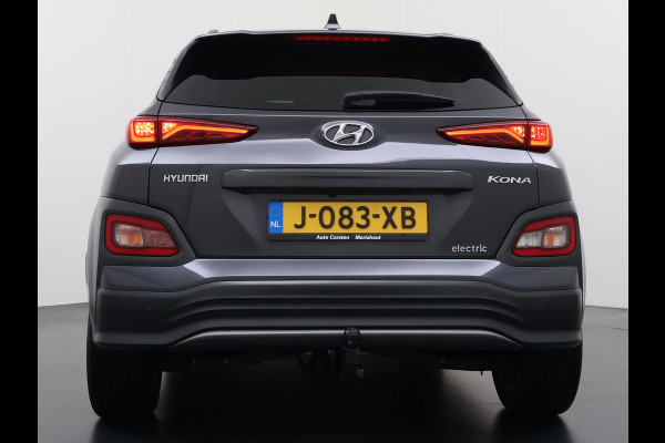 Hyundai Kona EV 64kWh SOH 100% Trekhaak Warmtepomp Navi Camera Ecc Adap.Cruise Head-Up Display Apple Carplay/Android Auto Pdc Fashion Keyless Lane Assist Dodehoek Detector FCA Privacy Glas Regensensor Bluetooth 1e Eigenaar Origineel Nederlandse Auto