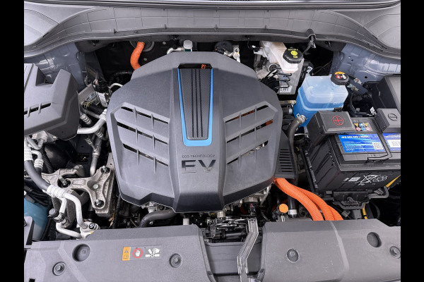 Hyundai Kona EV 64kWh SOH 100% Trekhaak Warmtepomp Navi Camera Ecc Adap.Cruise Head-Up Display Apple Carplay/Android Auto Pdc Fashion Keyless Lane Assist Dodehoek Detector FCA Privacy Glas Regensensor Bluetooth 1e Eigenaar Origineel Nederlandse Auto