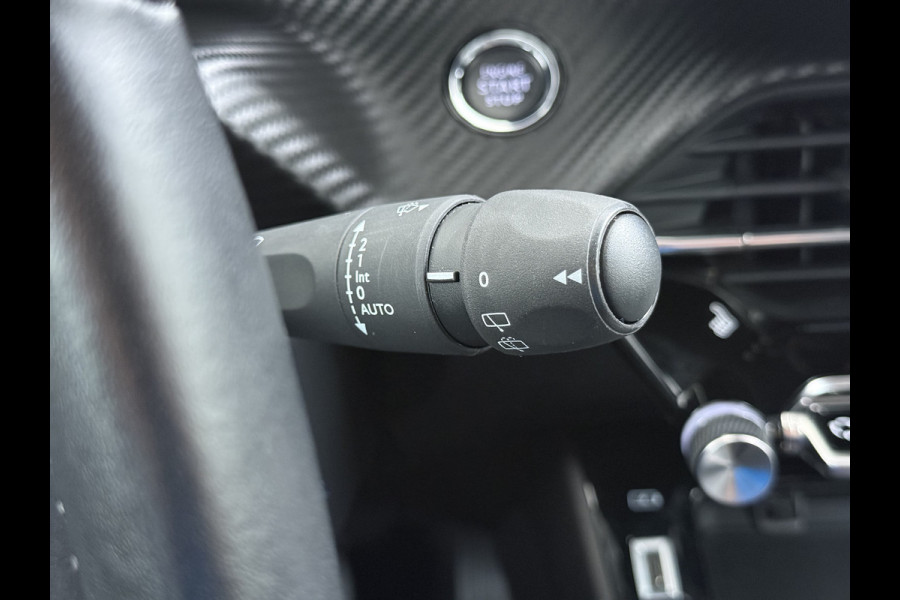 Peugeot e-2008 EV Allure Première 50kWh SOH 89% Navi* 360°Camera Ecc Apple Carplay Android Auto Cruise Control Stoelverwarming Pdc DAB+ Privacy Glas Lmv Led Keyless Complete EV