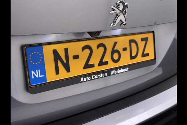 Peugeot e-2008 EV Allure Première 50kWh SOH 89% Navi* 360°Camera Ecc Apple Carplay Android Auto Cruise Control Stoelverwarming Pdc DAB+ Privacy Glas Lmv Led Keyless Complete EV