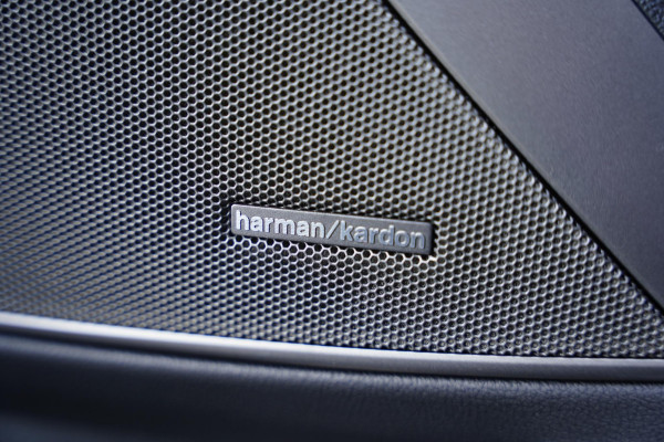 BMW M3 X-Drive Competition / British Racing Green / Carbon / Laser