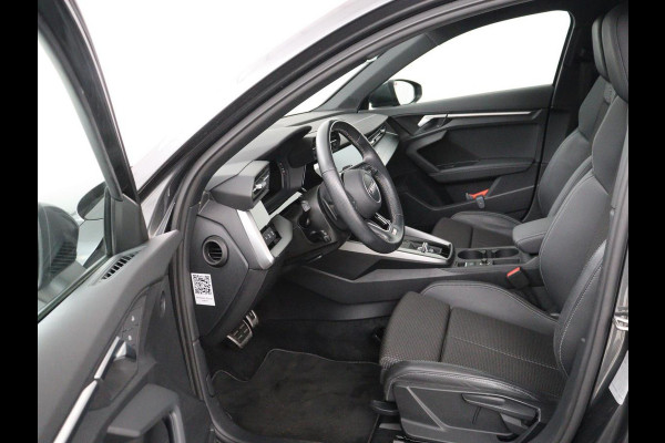 Audi A3 30 TFSI S edition | Sportstoelen | Carplay | Virtual Cockpit | Half leder | Climate control | Full LED | Cruise control | Parkeerhulp | Audi Sound | Getint glas