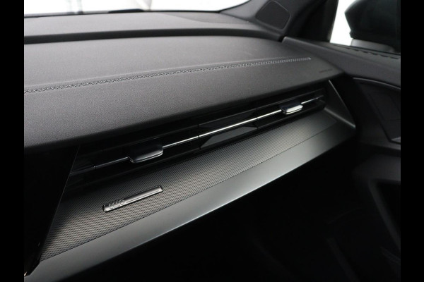 Audi A3 30 TFSI S edition | Sportstoelen | Carplay | Virtual Cockpit | Half leder | Climate control | Full LED | Cruise control | Parkeerhulp | Audi Sound | Getint glas