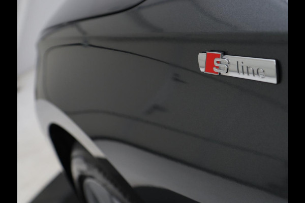 Audi A3 30 TFSI S edition | Sportstoelen | Carplay | Virtual Cockpit | Half leder | Climate control | Full LED | Cruise control | Parkeerhulp | Audi Sound | Getint glas