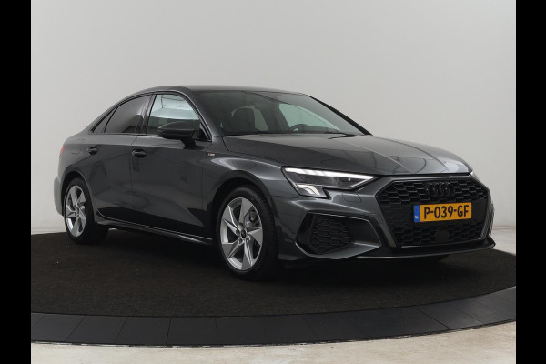 Audi A3 30 TFSI S edition | Sportstoelen | Carplay | Virtual Cockpit | Half leder | Climate control | Full LED | Cruise control | Parkeerhulp | Audi Sound | Getint glas