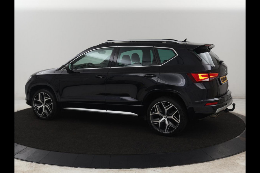 Seat Ateca 1.5 TSI FR Intens | Panoramadak | Trekhaak | Stoelverwarming | 360 Camera | Adaptive cruise | Alcantara | Beats Audio | Virtual Cockpit | Carplay | Full LED | Keyless | Navigatie