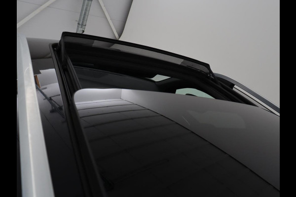 Seat Ateca 1.5 TSI FR Intens | Panoramadak | Trekhaak | Stoelverwarming | 360 Camera | Adaptive cruise | Alcantara | Beats Audio | Virtual Cockpit | Carplay | Full LED | Keyless | Navigatie