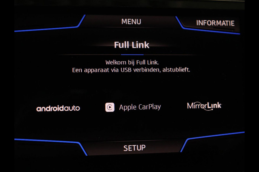 Seat Ateca 1.5 TSI FR Intens | Panoramadak | Trekhaak | Stoelverwarming | 360 Camera | Adaptive cruise | Alcantara | Beats Audio | Virtual Cockpit | Carplay | Full LED | Keyless | Navigatie