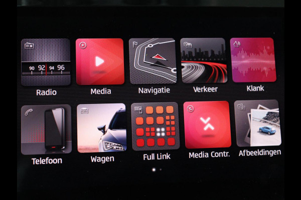 Seat Ateca 1.5 TSI FR Intens | Panoramadak | Trekhaak | Stoelverwarming | 360 Camera | Adaptive cruise | Alcantara | Beats Audio | Virtual Cockpit | Carplay | Full LED | Keyless | Navigatie