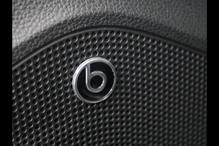 Seat Ateca 1.5 TSI FR Intens | Panoramadak | Trekhaak | Stoelverwarming | 360 Camera | Adaptive cruise | Alcantara | Beats Audio | Virtual Cockpit | Carplay | Full LED | Keyless | Navigatie