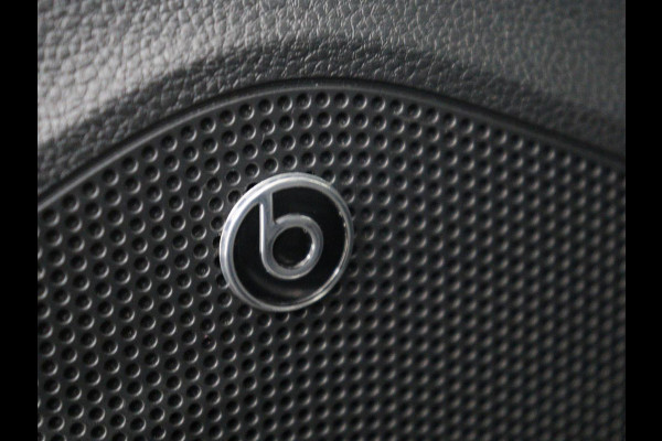 Seat Ateca 1.5 TSI FR Intens | Panoramadak | Trekhaak | Stoelverwarming | 360 Camera | Adaptive cruise | Alcantara | Beats Audio | Virtual Cockpit | Carplay | Full LED | Keyless | Navigatie