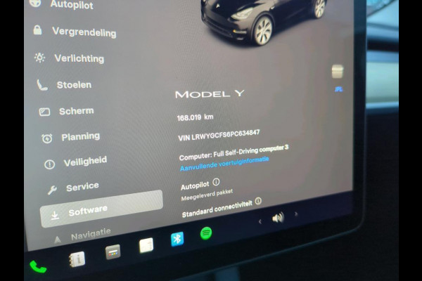 Tesla Model Y Aut. Range Plus | Autopilot | Panorama | Leder |