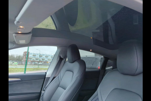 Tesla Model Y Aut. Range Plus | Autopilot | Panorama | Leder |