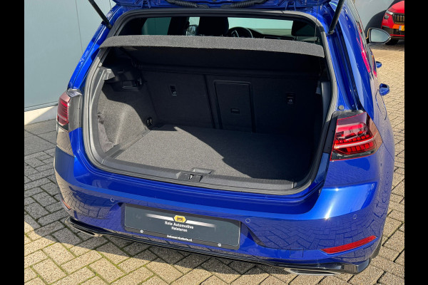 Volkswagen Golf 1.5 TSI Highline R-Line * Panorama * Bearlock * NL Auto * Virtual Cockpit * 19 inch velgen *