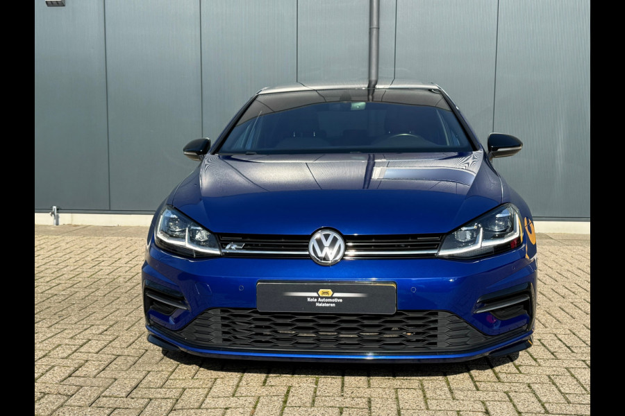 Volkswagen Golf 1.5 TSI Highline R-Line * Panorama * Bearlock * NL Auto * Virtual Cockpit * 19 inch velgen *