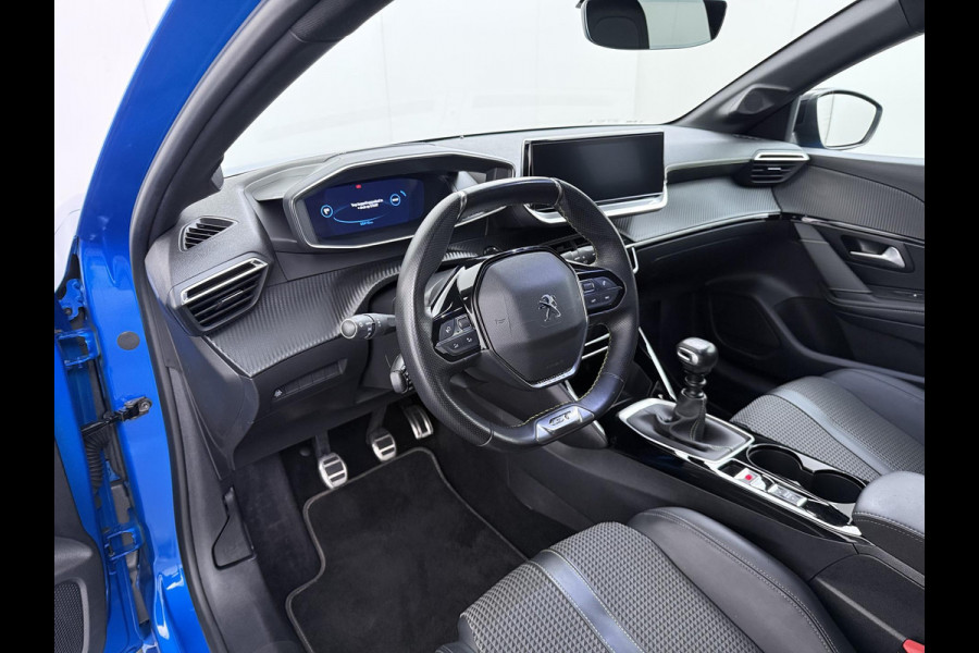 Peugeot 208 1.2 PureTech GT-Line VAN € 16.900,- VOOR € 14.440,- UW LENTEVOORDEEL € 2.460,-!| CAMERA | NAVIGATIE | DEALER ONDERHOUDEN | INCLUSIEF 12 MAANDEN BOVAG GARANTIE