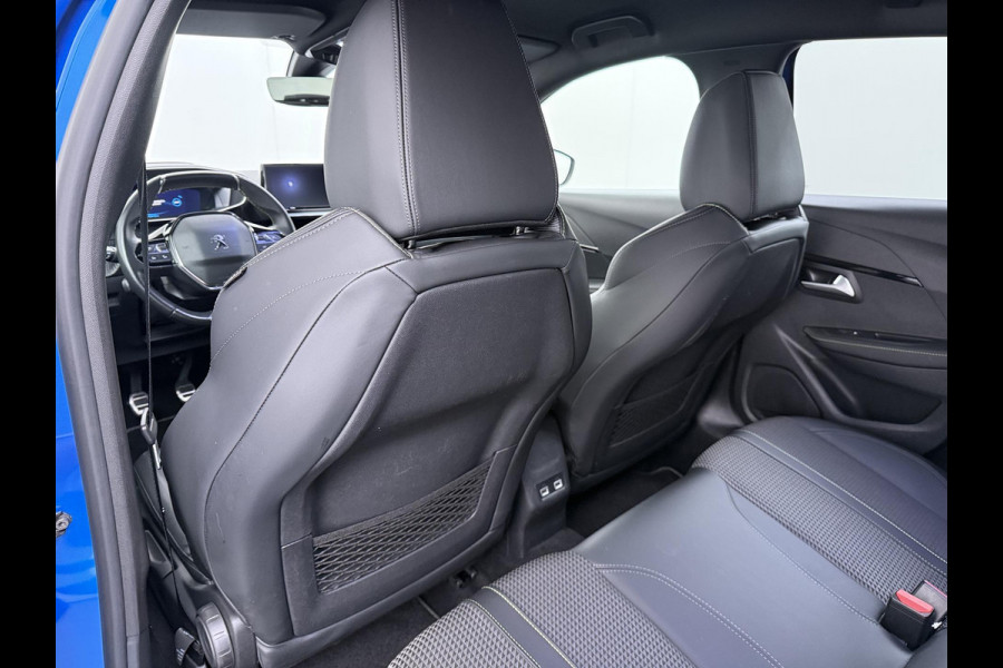Peugeot 208 1.2 PureTech GT-Line VAN € 16.900,- VOOR € 14.440,- UW LENTEVOORDEEL € 2.460,-!| CAMERA | NAVIGATIE | DEALER ONDERHOUDEN | INCLUSIEF 12 MAANDEN BOVAG GARANTIE