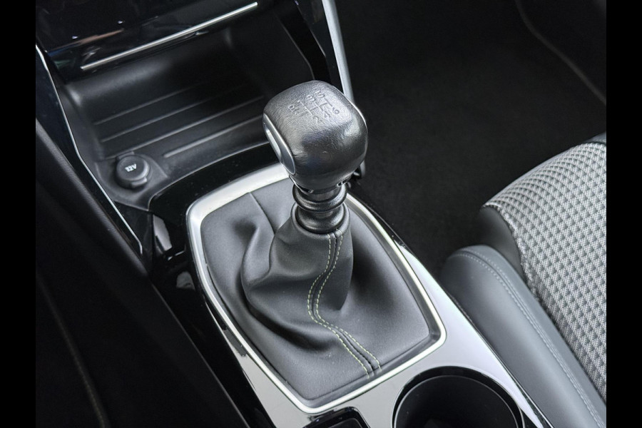 Peugeot 208 1.2 PureTech GT-Line VAN € 16.900,- VOOR € 14.440,- UW LENTEVOORDEEL € 2.460,-!| CAMERA | NAVIGATIE | DEALER ONDERHOUDEN | INCLUSIEF 12 MAANDEN BOVAG GARANTIE