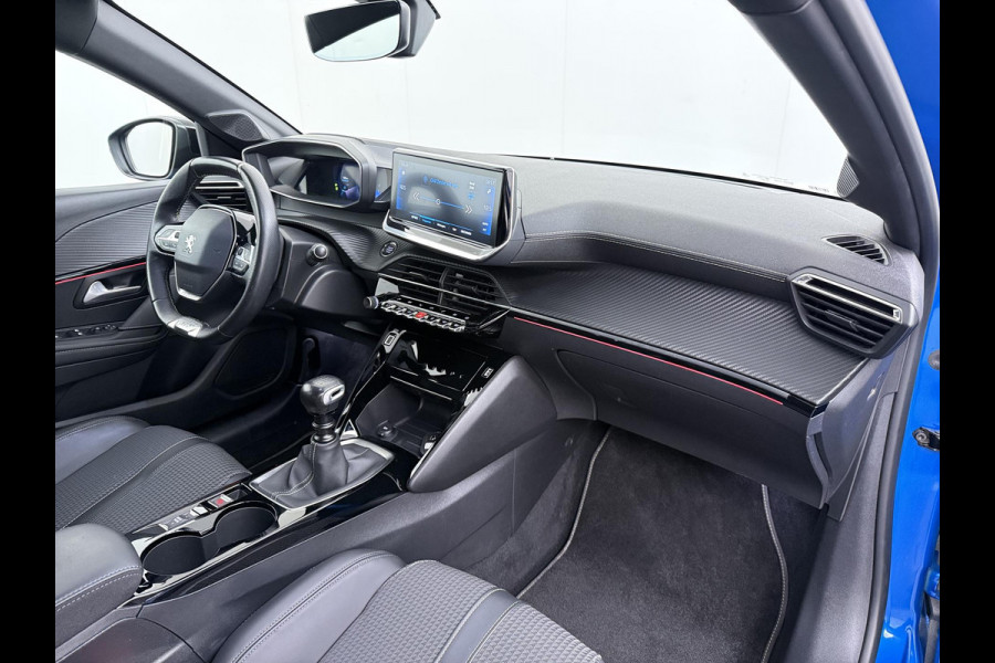 Peugeot 208 1.2 PureTech GT-Line VAN € 16.900,- VOOR € 14.440,- UW LENTEVOORDEEL € 2.460,-!| CAMERA | NAVIGATIE | DEALER ONDERHOUDEN | INCLUSIEF 12 MAANDEN BOVAG GARANTIE