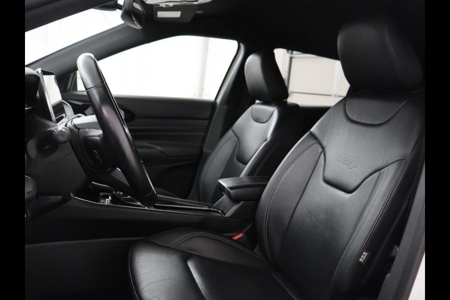 Jeep Compass 4xe 240 Plug-in Hybrid Electric S | Leder | 360 camera | Stoelventilatie | Adaptive cruise | Alpine Sound | Carplay | Navigatie | PHEV