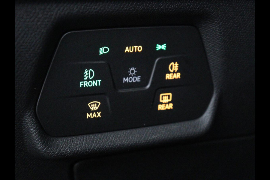 CUPRA Leon 1.4 eHybrid VZ | 245pk | Trekhaak | Stoelverwarming | Adaptive cruise | Camera | Carplay | Navigatie | Sfeerverlichting | Keyless | Park Assist | Memory | Sportstoelen | Full LED | PHEV | Plug In