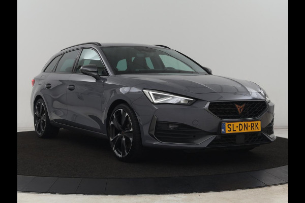 CUPRA Leon 1.4 eHybrid VZ | 245pk | Trekhaak | Stoelverwarming | Adaptive cruise | Camera | Carplay | Navigatie | Sfeerverlichting | Keyless | Park Assist | Memory | Sportstoelen | Full LED | PHEV | Plug In