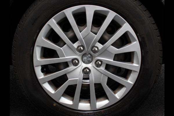 Peugeot Expert 2.0 180PK Long Premium Dubbele Cabine Automaat Navigatie Apple Carplay/Android Auto Airco Bluetooth Trekhaak Betimmering