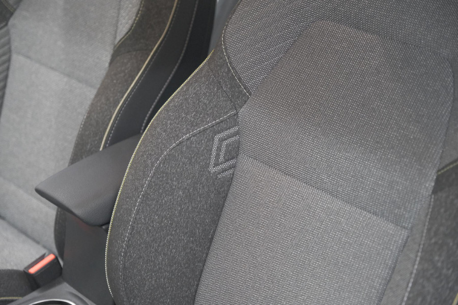 Renault Captur 1.8 E-Tech full hybrid 160 techno | Camera | Winterpakket | Adaptieve Cruise Control | Apple Carplay