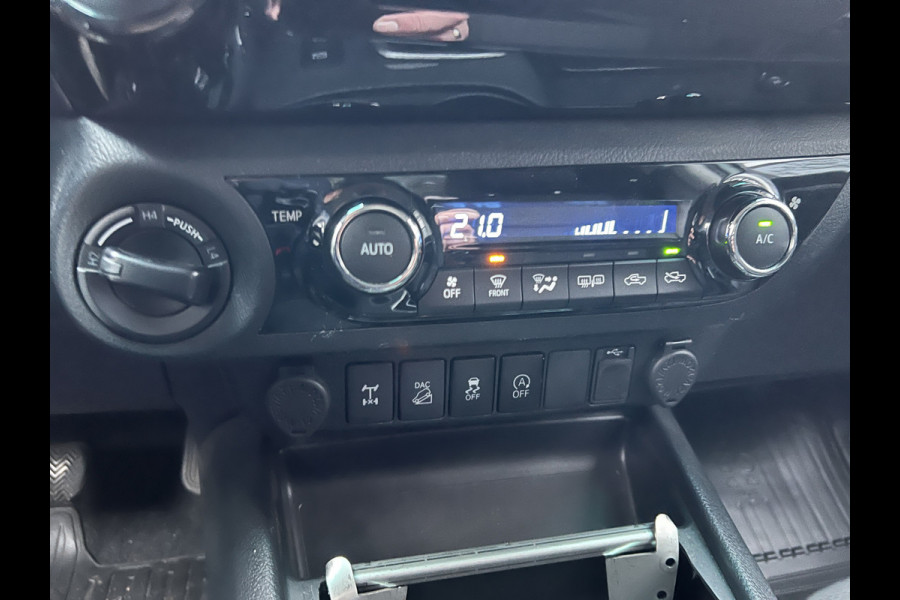 Toyota Hilux 2.4 D-4D-F Double Cab EXPORT**