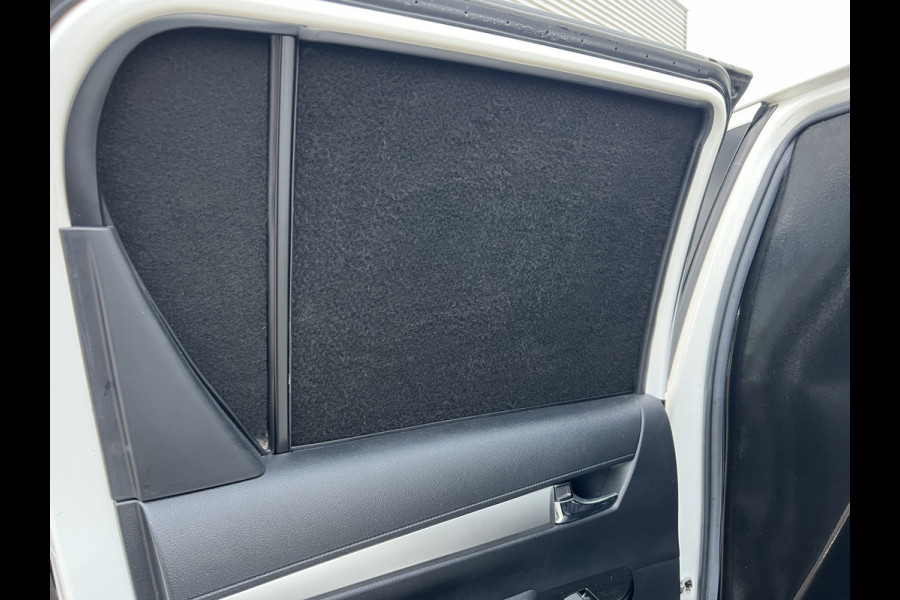 Toyota Hilux 2.4 D-4D-F Double Cab EXPORT**