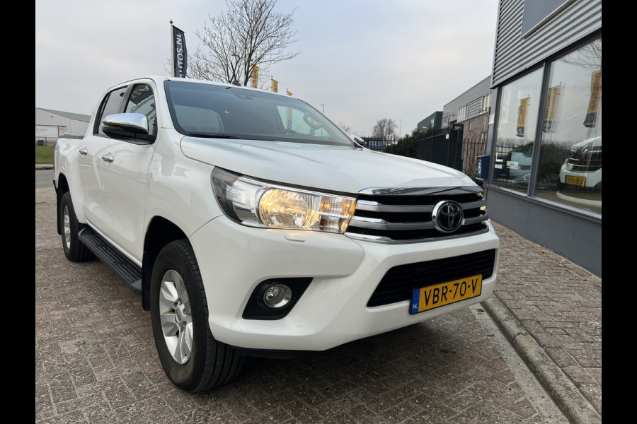 Toyota Hilux 2.4 D-4D-F Double Cab EXPORT**