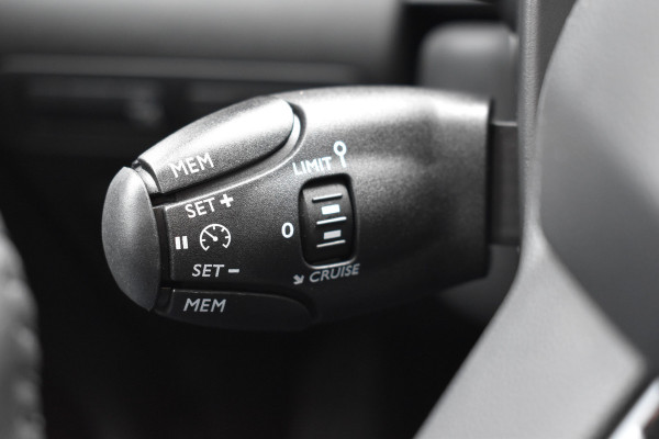 Citroën C3 Aircross 1.2 PureTech Shine Automaat Navigatie btw auto