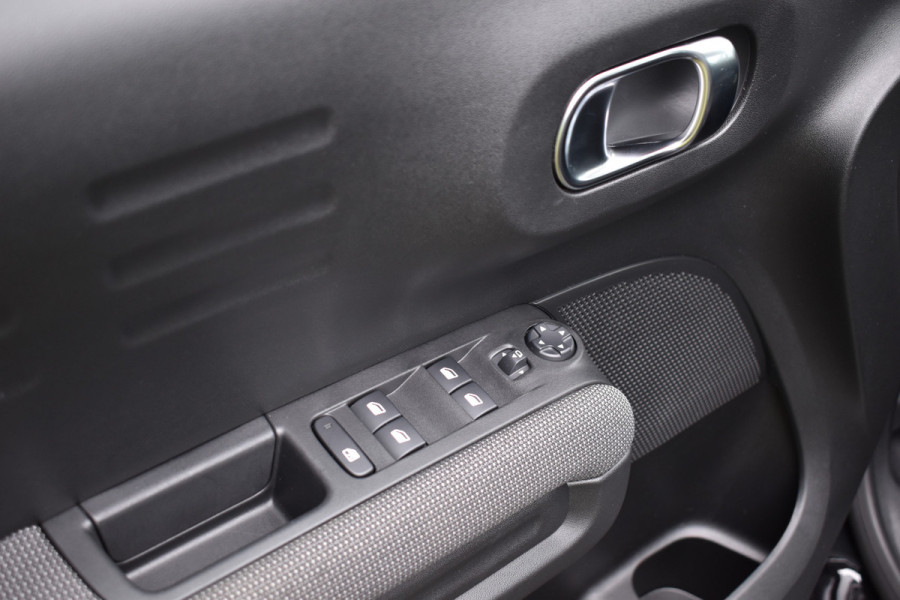 Citroën C3 Aircross 1.2 PureTech Shine Automaat Navigatie btw auto