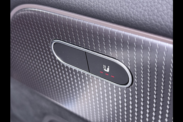 Mercedes-Benz EQA 250 AMG Line SOH 98% Navi Camera Ecc Pdc Stoelverwarming Cruise Control DAB Bluetooth Elek.Achterklep Led Lmv 18" Privacy Glas Ambience-verlichting Licht en zichtpakket 1e Eigenaar Volledig Dealeronderhouden Origineel Nederlandse Auto € 61.000 nieuw