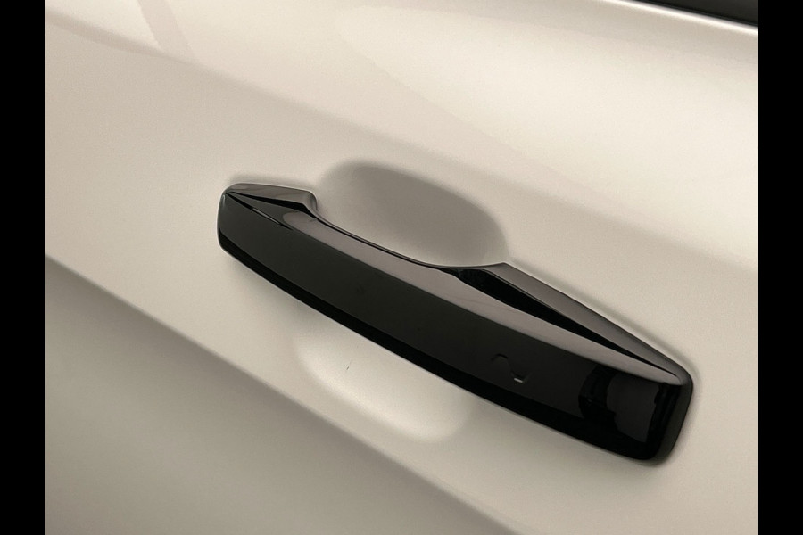 Lynk & Co 01 1.5 More Leder | Pano | Stoel+Stuurwielverwarming | Keyless