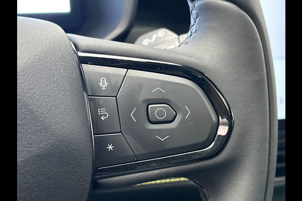 Lynk & Co 01 1.5 More Leder | Pano | Stoel+Stuurwielverwarming | Keyless