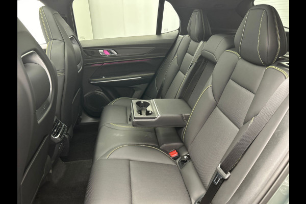 Lynk & Co 01 1.5 More Leder | Pano | Stoel+Stuurwielverwarming | Keyless