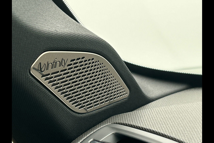 Lynk & Co 01 1.5 More Leder | Pano | Stoel+Stuurwielverwarming | Keyless