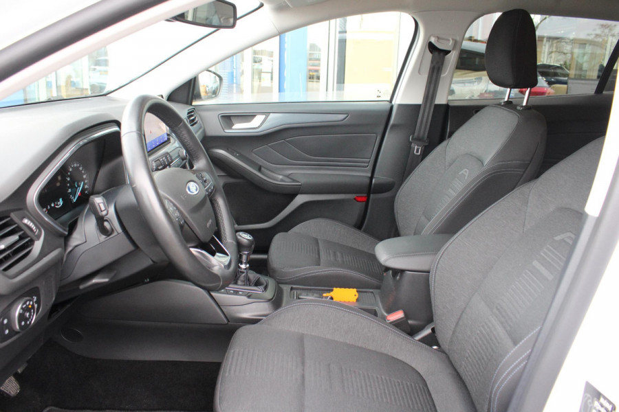 Ford FOCUS Wagon 1.0 EcoBoost Active X Business | Wegklapbare Trekhaak | Stoel + Stuurverwarming | Adaptive Cruise Control | Climate Control | Camera | BLIS |