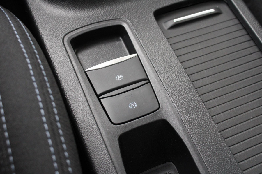 Ford FOCUS Wagon 1.0 EcoBoost Active X Business | Wegklapbare Trekhaak | Stoel + Stuurverwarming | Adaptive Cruise Control | Climate Control | Camera | BLIS |